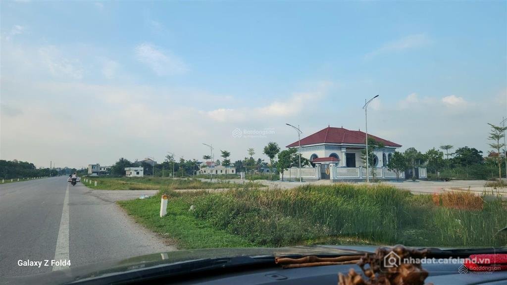 Bán đất thổ cư: Bán đất tại quảng thái, 1 tỷ 050 d, 120m2 đất đấu giá. quảng xươ