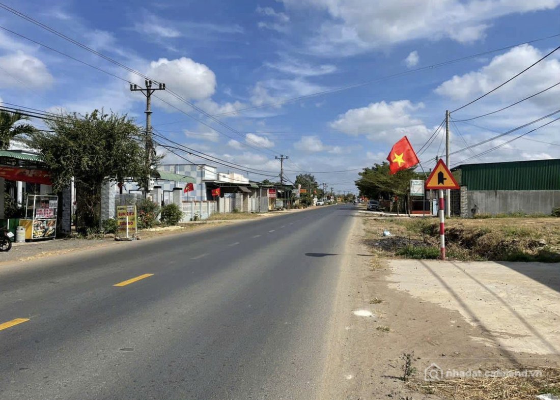 Bán đất thổ cư: Đất mặt tiền tỉnh lộ 2 6,8x70m thổ cư hướng tây bắc bán 2tỷ699tr