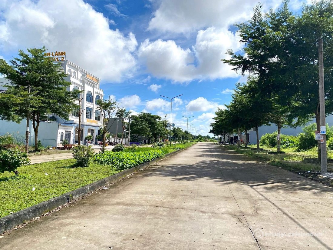 Bán đất thổ cư: Bán nền Đường Võ Chí Công Hoàng Phát