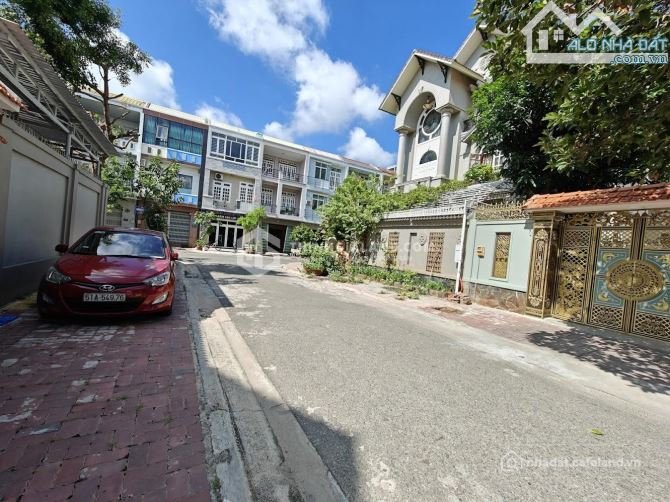 Bán biệt thự: BÁN CĂN BIỆT THỰ GÓC 2 MẶT TIỀN 250m2 NGANG 12m ĐÃ HOÀN CÔNG PHƯỜN