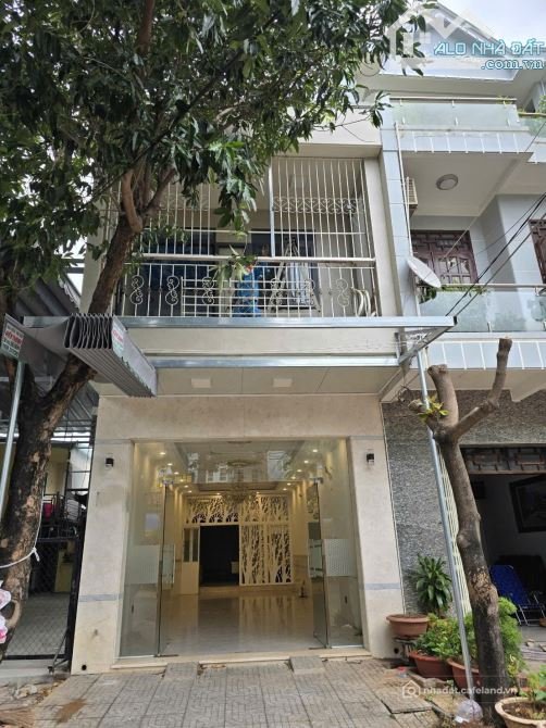 Bán nhà riêng: BÁN NHÀ THANH TỊNH – VỈA HÈ RỘNG, KHU DÂN CƯ ĐÔNG ĐÚC. ĐANG CHO T