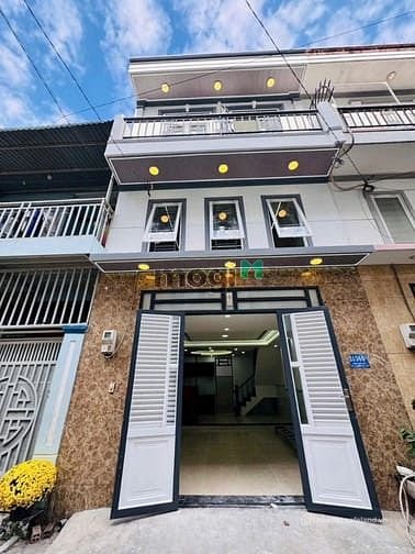 Bán nhà riêng: Bán nhà trệt 2 lầu đường 7m khu nhà phố an ninh