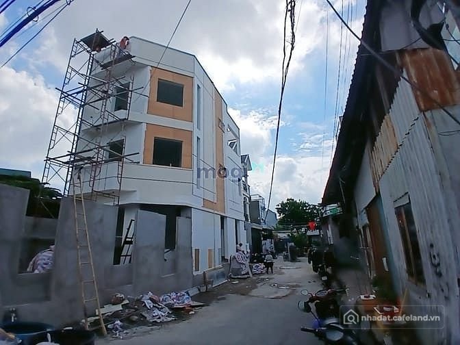 Bán nhà riêng: BÁN ĐẤT tặng nhà góc 2 Mt,ngay Nguyễn Duy Trinh, Long Trờng, Q9, 