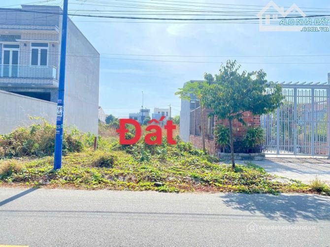 Bán đất thổ cư: CẦN BÁN NHANH TRƯỚC TẾT  MẶT TIỀN ĐƯỜNG PHẠM NGỌC THẠCH, KHU TÁ