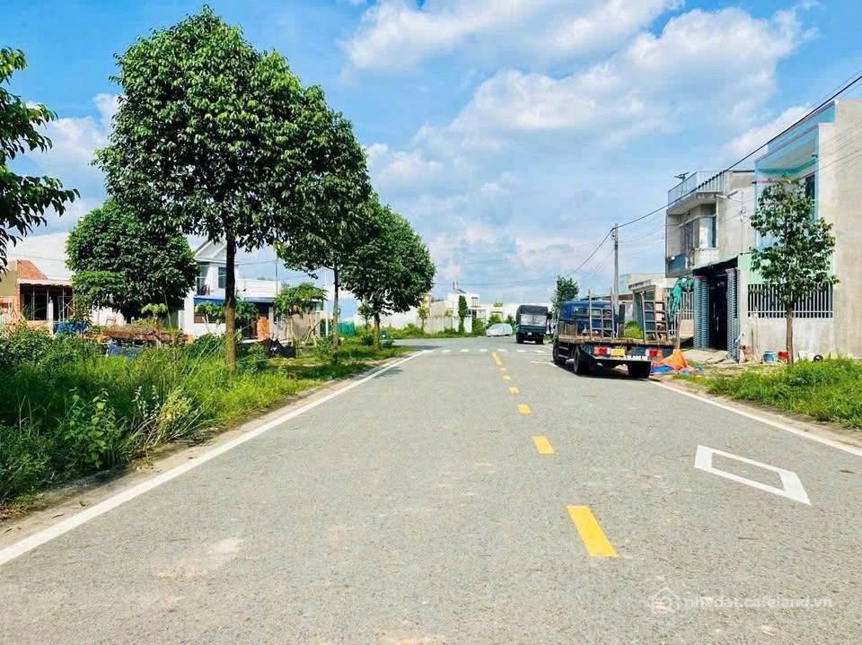 Bán đất thổ cư: Cần bán 1 lô đất ODT tp Hồ Chí Minh