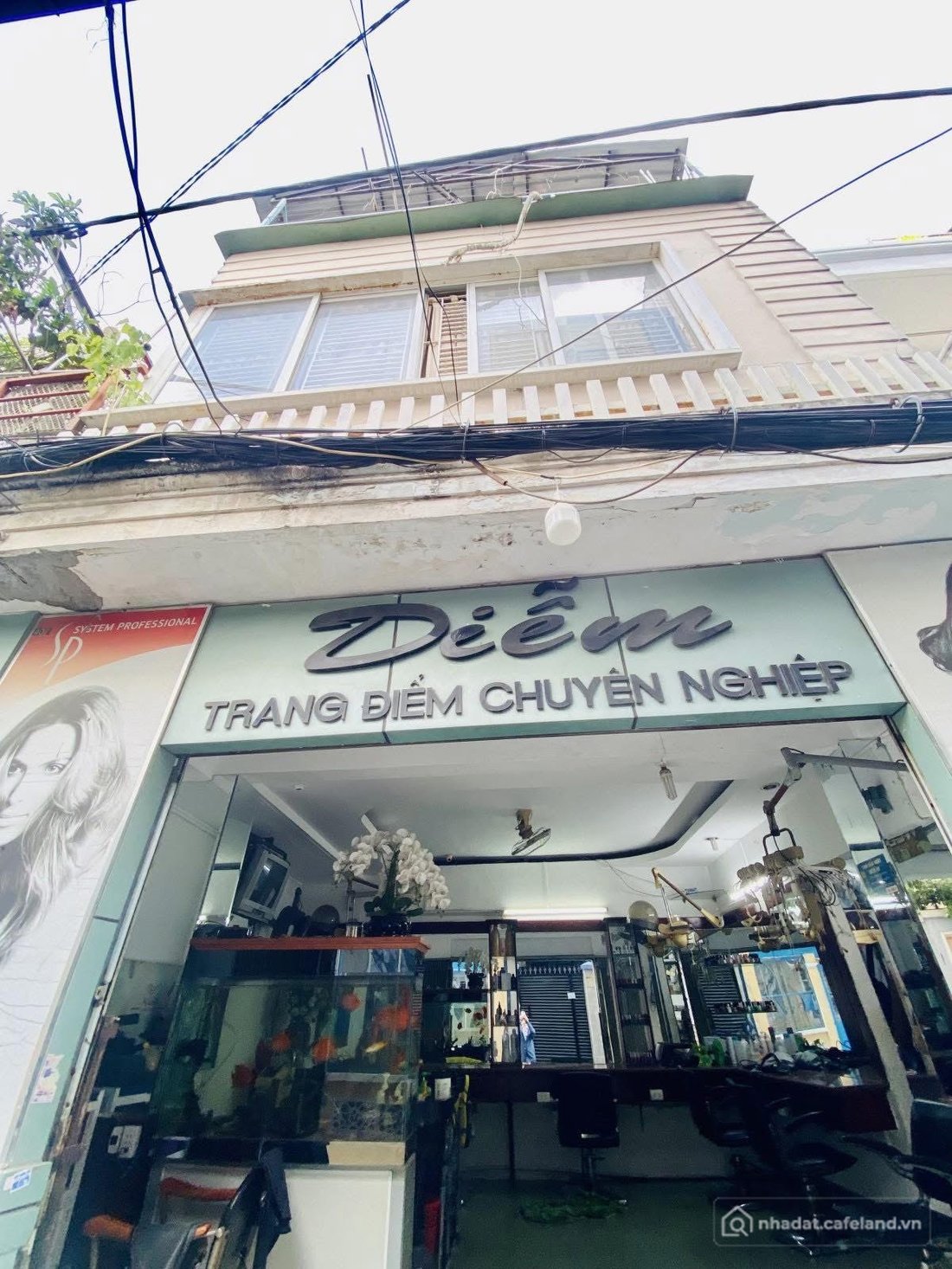 Bán nhà riêng: HẺM XE HƠI TIỆN XÂY CHỈNH NHẸ