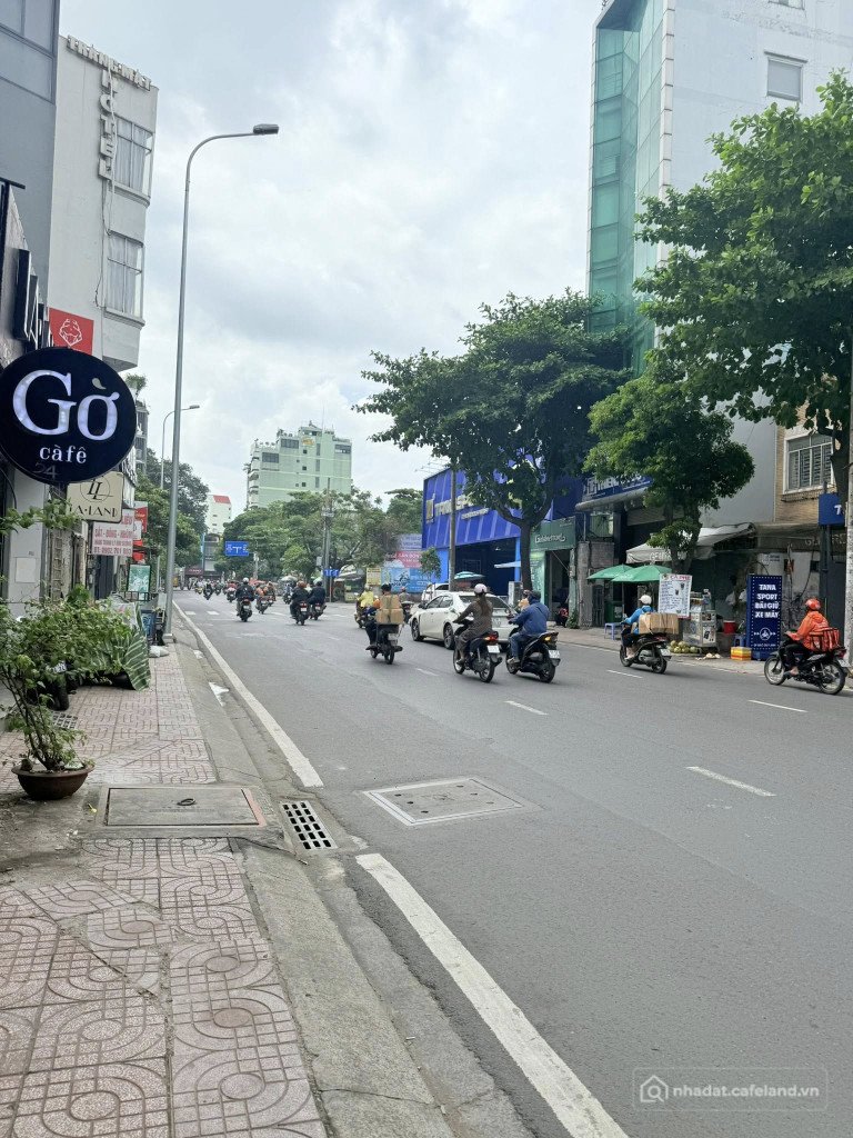 Bán nhà riêng: PHÚ NHUẬN phường 9 – Công viên Gia Định - Hẻm xe hơi đường Đào Du