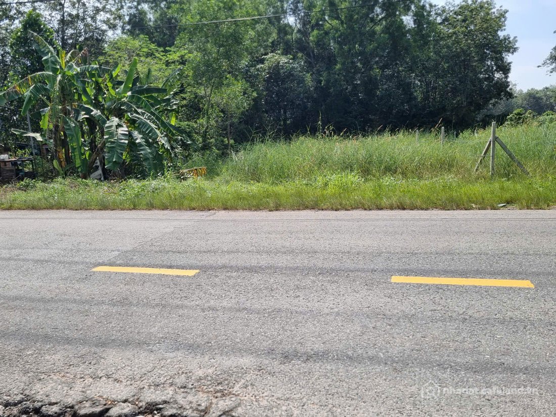 Bán đất thổ cư: (L785) Đất mặt tiền Tỉnh Lộ 6, xã Phú Mỹ Hưng, dt 290m2, giá 2 t