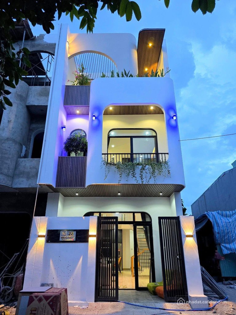 Bán nhà riêng: Bán nhà 1 trệt 2 lầu hiện đại, khu dân cư an ninh – Xe hơi tới cử