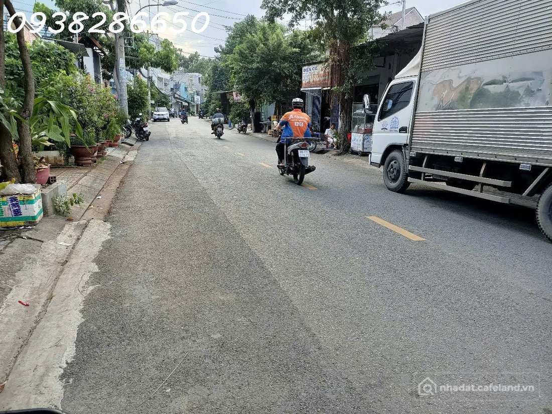 Bán nhà riêng: NHÀ LÔ GÓC 2 MẶT TIỀN CHỢ - PHÙ HỢP CHO KHÁCH VỪA Ở VỪA KINH DOAN