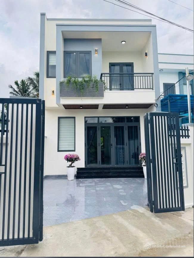 Bán nhà riêng: Cần bán gấp nhà 1 trệt 1 lầu – khu dân cư hiện hữu ngay TT Thủ Dầ