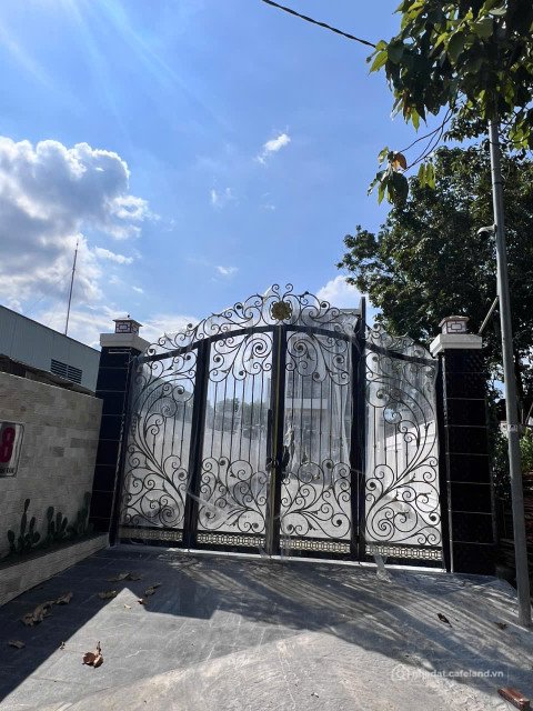 Bán nhà riêng: Bán nhà mặt tiền Mỹ Phước Tân Vạn Thủ Dầu Một