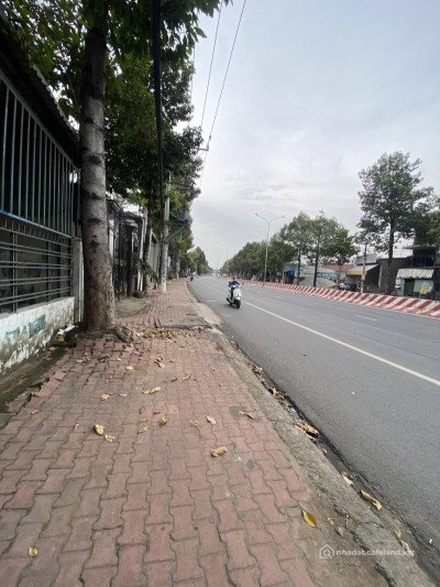 Bán kho, nhà xưởng: Chủ gửi bán kho mặt tiền Nguyễn Thị Minh Khai, Phú Hoà, Thủ