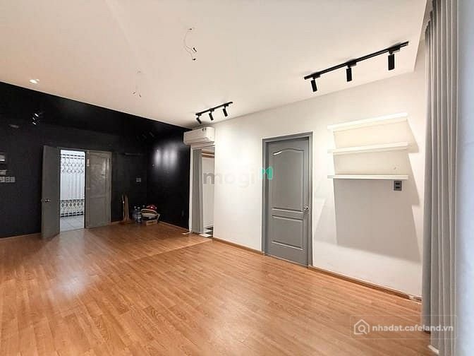 Bán căn hộ chung cư: Bán Căn hộ Quận 5 Lê Hồng Phong, 60m2, 2PN, thang máy, nhỉn