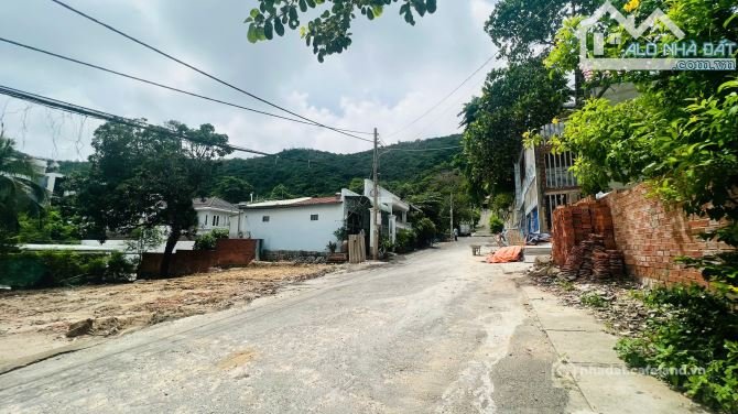 Bán đất thổ cư: BÁN LÔ ĐẤT BIỆT THỰ TRẦN PHÚ, TP VŨNG TÀU ( DT: 369M2 , SHR, FUL