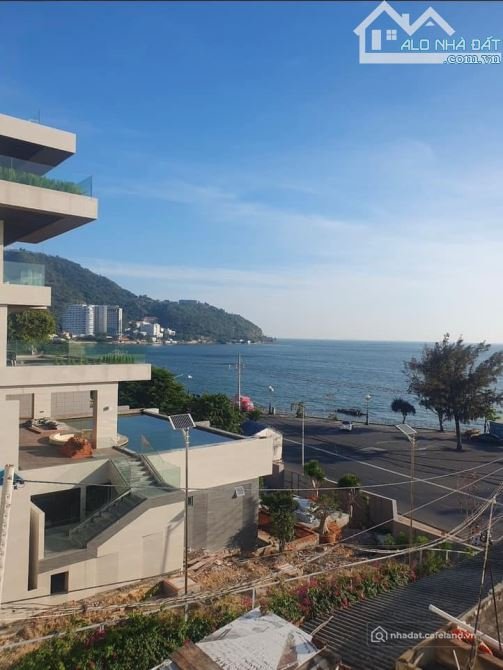 Bán đất thổ cư: Bán đất xây Biệt Thự đẹp góc 2 mặt tiền view biển đường Trần Phú