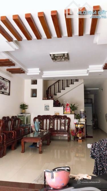 Bán nhà riêng: Nhà Trục Chính Mặt Tiền Bãi sau khu Á Châu Vũng Tàu. Khu du lịch 