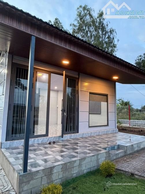 Bán đất nông, lâm nghiệp: Diện tích 1.000m2 nhà vườn nghỉ dưỡng Long Tân, Long Đ