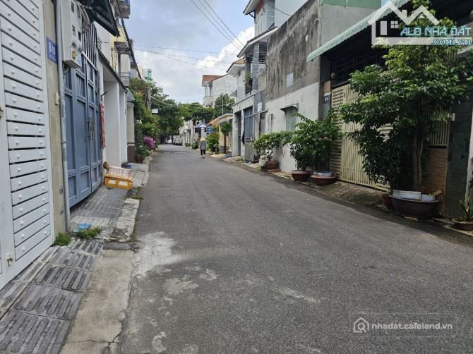 Bán đất thổ cư: Bán Đất Đẹp Vuông Vức Hẻm Oto Đội Cấn 83M2 (5x17) - Giá: 7.9Tỷ