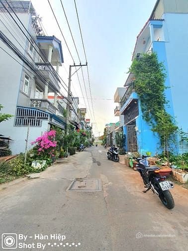 Bán nhà riêng: Bán đất hẻm 47 Trường Lưu sau chợ Long Trường Quận 9 - Giá: 3 Tỷ 