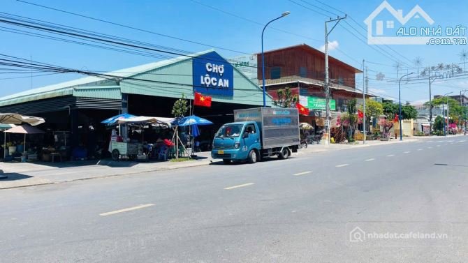 Bán đất thổ cư: 7x20m full thổ cư- đường nhựa- cách biển Lộc An chỉ 500m