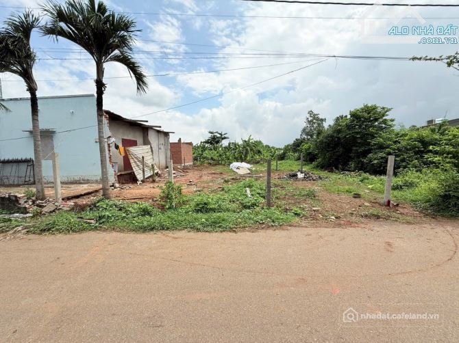 Bán đất thổ cư: Bán Đất Khu Bàn Cờ Nghĩa Thành. Kế Bên KCN Sonadezi