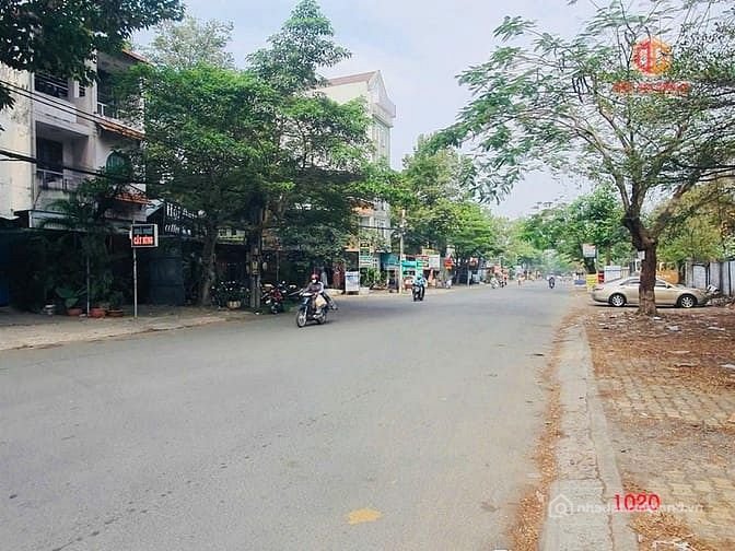 Bán nhà riêng: Bán nhà đường 518 khu Đinh Thuận; 1 trệt 2 lầu 158m2 giá chỉ 10