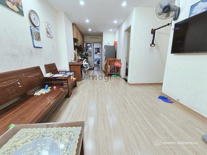 Bán căn hộ chung cư: Bán căn hộ  thang long yen hoa 70m2 gàn trường Cầu giấy 2pn