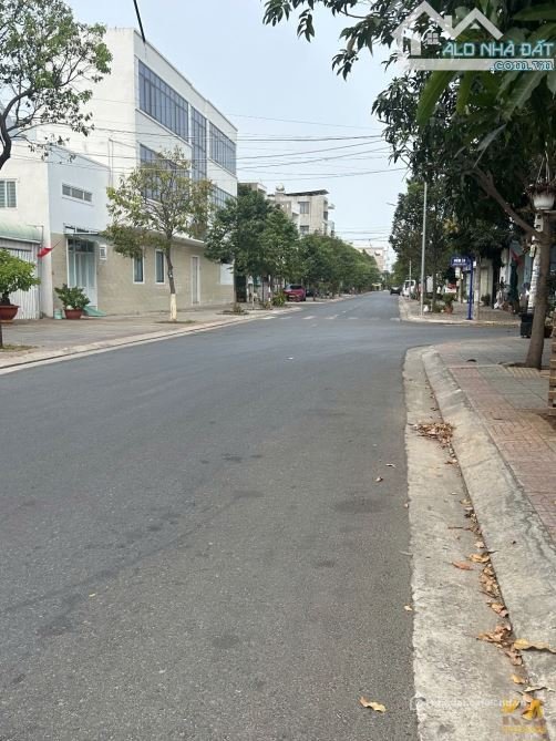 Bán nhà riêng: BÁN NHÀ 1T1L MẶT TIỀN LÊ THÁNH TÔNG - P. THẮNG NHẤT - 80M (4x20) 