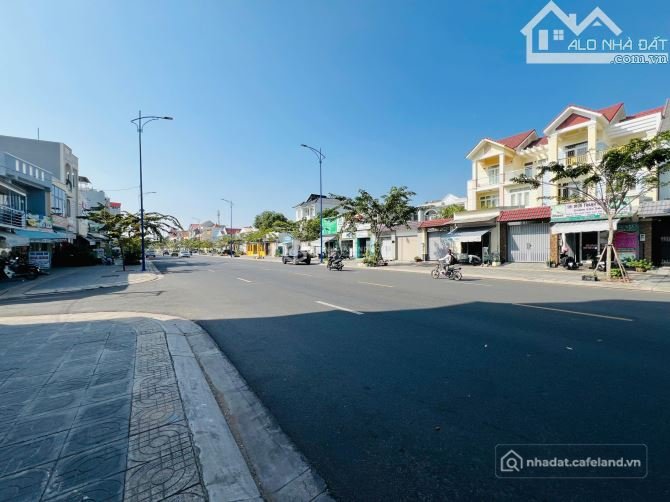 Bán nhà riêng: BÁN NHÀ 2 TẦNG 167M2 MẶT TIỀN LÊ QUANG ĐỊNH – ĐƯỜNG 27M – KINH DO