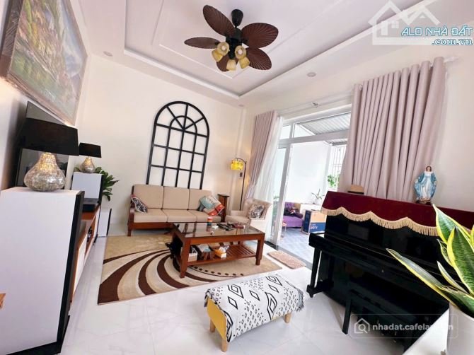 Bán nhà riêng: BÁN ĐẤT TẶNG NHÀ CẤP 4 – HẺM Ô TÔ 8M – ĐƯỜNG 30/4, P. PHƯỚC THẮNG