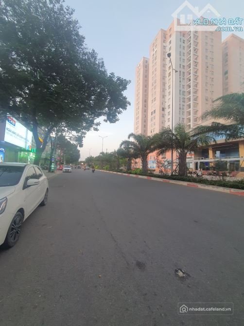 Bán đất thổ cư: Bán đất trục chính 20m khu Đô Thị Chí Linh phường 10 TPVT , 95m2