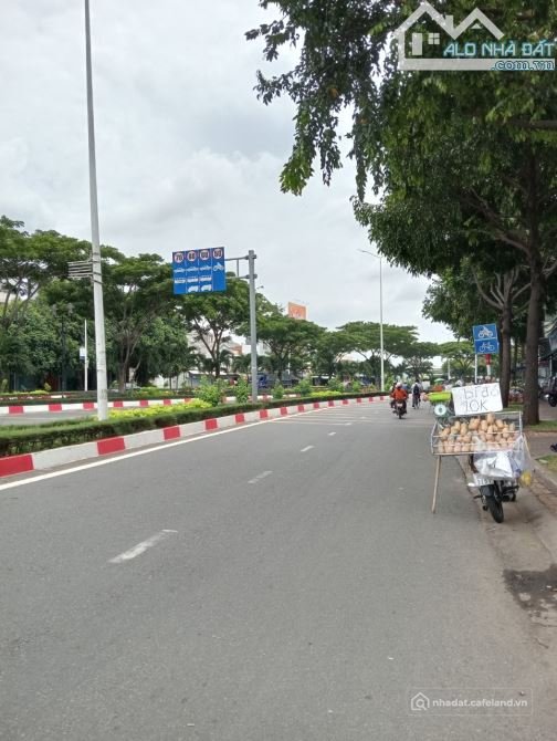 Bán đất thổ cư: Bán lô đất ngang 6m Ngay ngã 4 Dầu Khí , Vũng Tàu , DT 116m2 giá