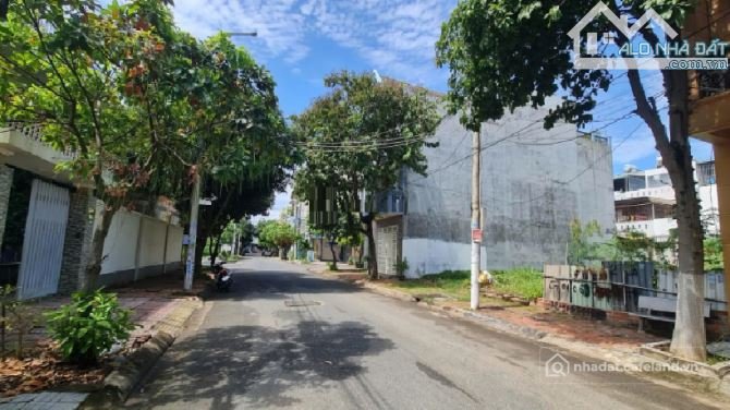 Bán đất thổ cư: Bán lô đất Khu Đô Thị Chí Linh Phường Thắng Nhất , hướng Đông Na