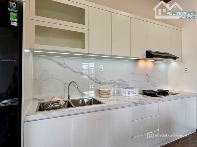 Bán nhà hàng - Khách sạn: HOMESTAY NGAY BIỂN HỒ TRÀM 999M2- SẴN NGUỒN THU 20TR/T