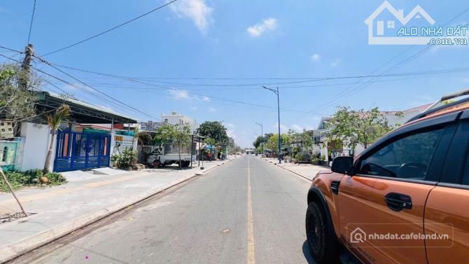 Bán đất thổ cư: TÁI ĐỊNH CƯ PHƯỚC HẢI - MẶT TIỀN TRẦN QUÝ DÕNG - HƯỚNG TÂY BẮC 