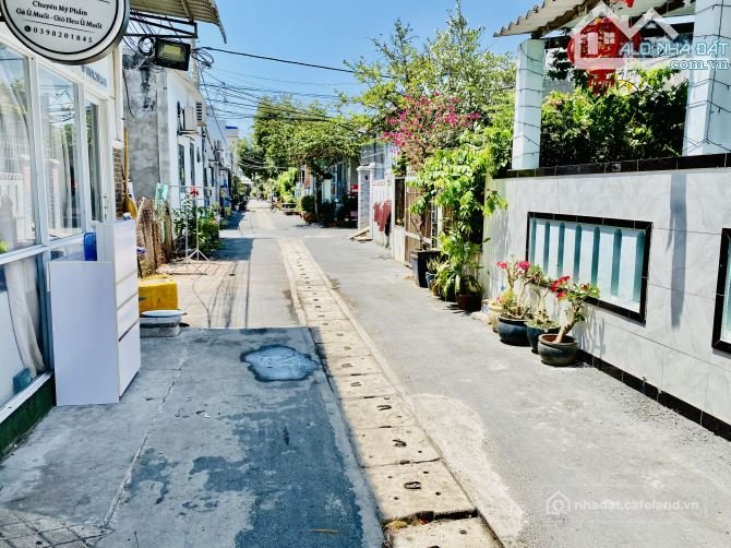 Bán đất thổ cư: Tái định cư biển Phước Hải-tp Hồ Chí Minh-dt:77m2-6mx14m-full th