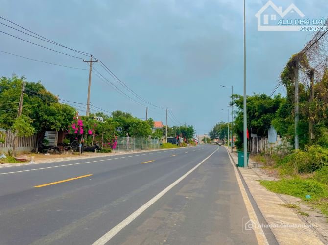 Bán đất thổ cư: LÔ ĐẤT VÀNG NGAY PHỐ ĐI BỘ - ĐỈNH NHẤT BIỂN HỒ TRÀM, MẶT TIỀN TỈ