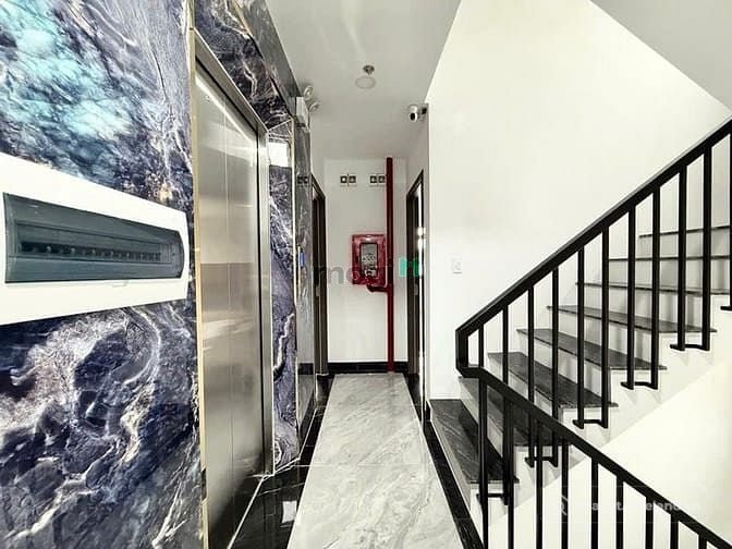 Bán nhà riêng: CHDV 7L 169m2 ngang 6.5m xe du lịch tới Phạm Văn Chiêu gần chợ 29