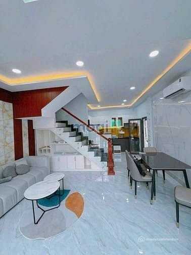 Bán nhà riêng: Bán gấp nhà đẹp MT Phú Thuận, Q7 43m2 Giá 1.3T TL Sổ Sẵn hẻm xe h