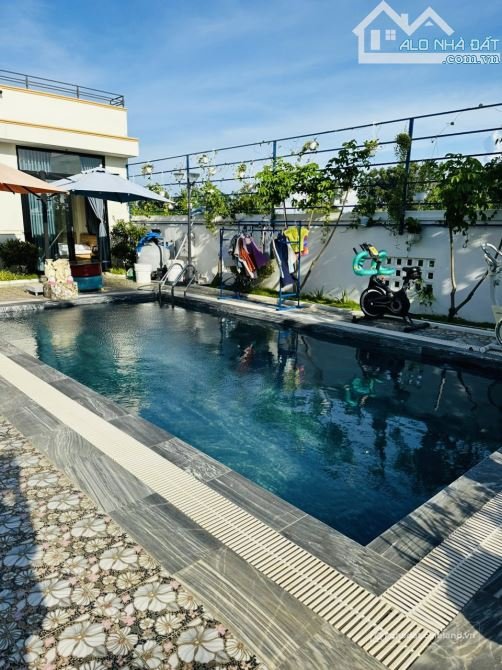 Bán biệt thự: BIỆT THỰ NGHỈ DƯỠNG BIỂN HỒ TRÀM, CÁCH PHỐ ĐI BỘ 900M, GIÁ NGỘP CẦ