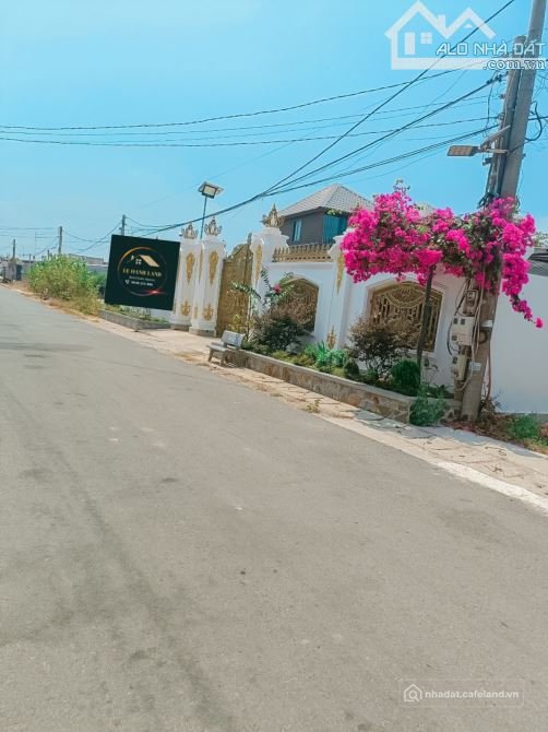 Bán nhà hàng - Khách sạn: BÁN HOMESTAY DÁT VÀNG BIỂN HỒ TRÀM, ĐẦY ĐỦ TIỆN NGHI C