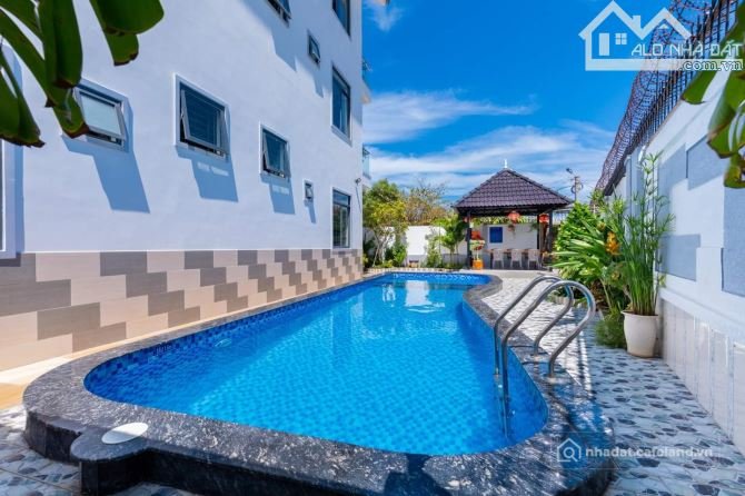 Bán biệt thự: VILLA HỒ BƠI NGHỈ DƯỠNG_GÓC 2 MẶT TIỀN KHU PHƯƠNG NAM_340M2_ 37 TỶ