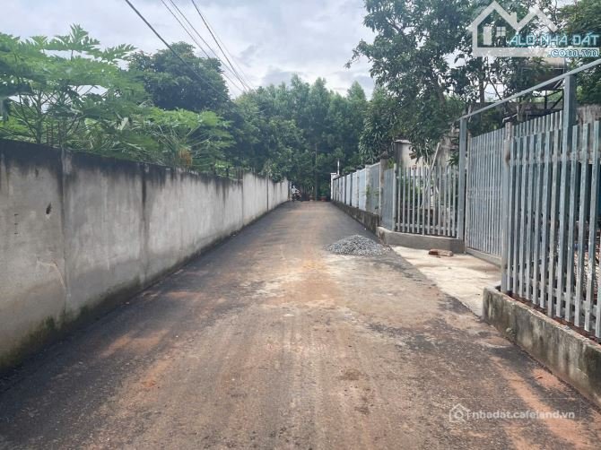 Bán đất thổ cư: CẦN BÁN GẤP LÔ ĐẤT ĐƯỜNG NHỰA NGÀY TRUNG TÂM XÃ HOÀ LONG BR-VT 