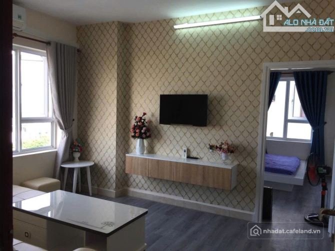 Bán căn hộ chung cư: Bán căn góc 1 phòng ngủ, view biển, chung cư OSC Land. 500m