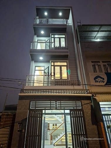 Bán nhà riêng: bán nhà mới xây 4 tầng ( 1 trệt + 3 lầu) - Đường Võ Văn Hát .Long