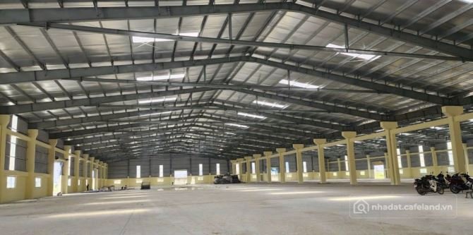 Bán kho, nhà xưởng: Bán xưởng sản xuất 10.000m2 thuộc khu công nghiệp Châu Đức, 
