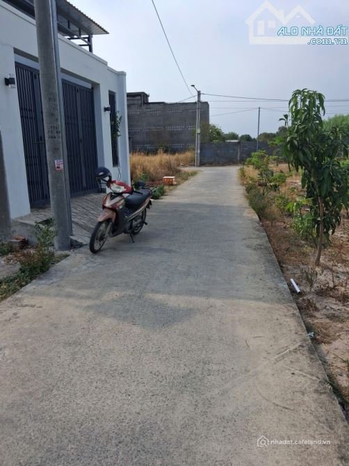 Bán đất thổ cư: 6x19 giá 1,25 tỉ. Chỉ 1 lô Duy nhất Dân cư đông nghẹt.