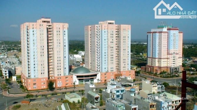 Bán đất thổ cư: Bán đất 500m² sổ riêng đường Hoa Lư, P.12 Vũng Tàu – cách Võ Ngu