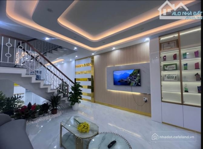 Bán nhà riêng:  NHÀ MẶT TIỀN NGUYỄN THIỆN THUẬT – ĐƯỜNG 30M, VỈA HÈ 8M – 100m² 